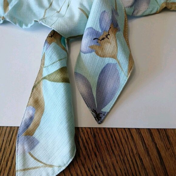 Caribbean Joe Womens Hawaiian Cropped Shirt- Tie Knot Crystal Blue-Floral MEDIUM - Picture 6 of 16